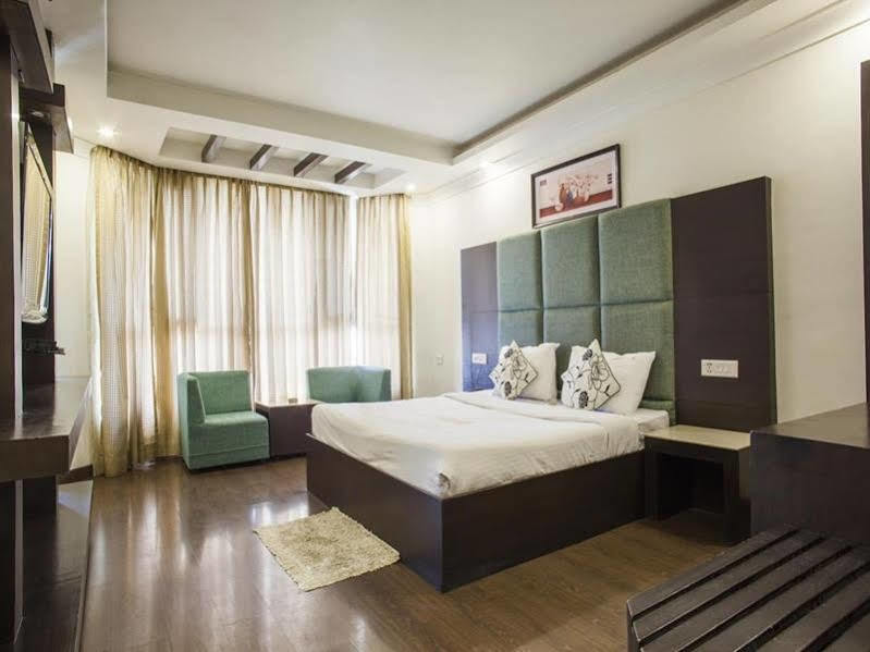 Mgm1 Hotell Dalhousie Exteriör bild